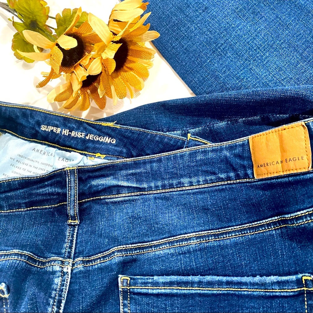 American Eagle Super Hi-Rise Jegging / Jean